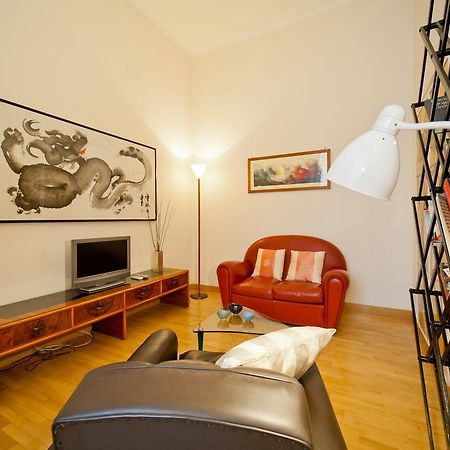 Old Town Apartments Рим Номер фото