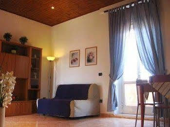 Old Town Apartments Рим Экстерьер фото